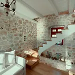 Villa Limeni Villa