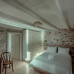 Villa Limeni Villa *