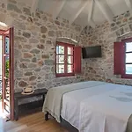 Limeni Villa Villa