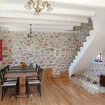 Limeni Villa Villa *
