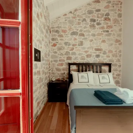 Limeni Villa * Limeni