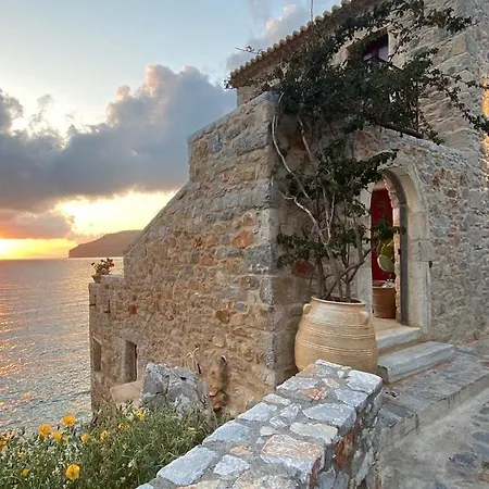 Villa Limeni Villa