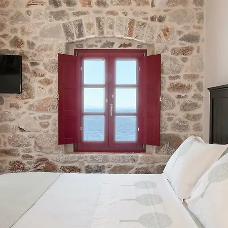 Limeni Villa