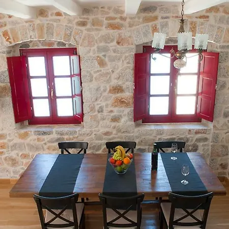 Villa Limeni Villa
