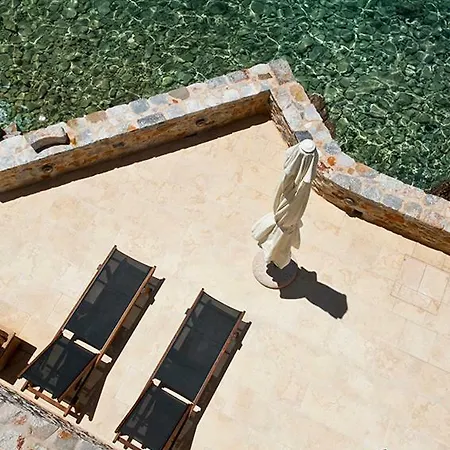 Limeni Villa