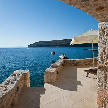 Limeni Villa