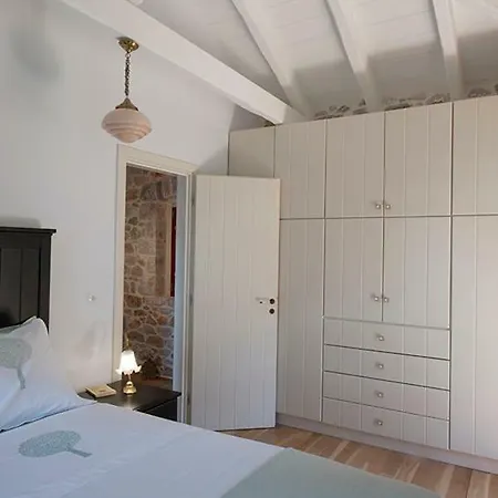 Villa Limeni Villa