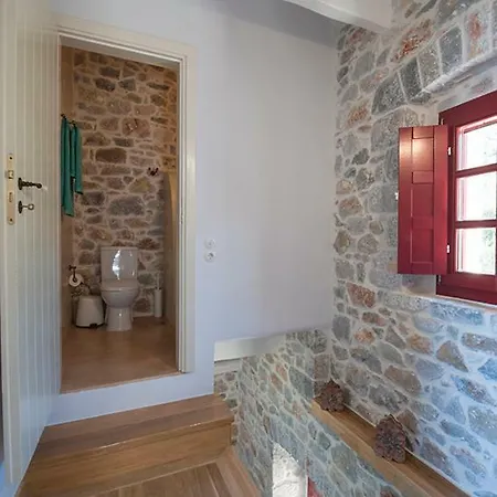 Villa Limeni Villa *