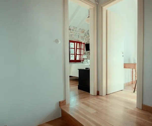 Limeni Villa Βίλα *