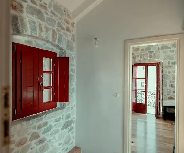Βίλα Limeni Villa