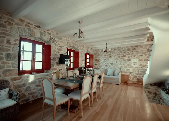 Limeni Villa