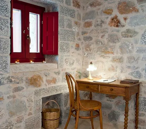 Βίλα Limeni Villa