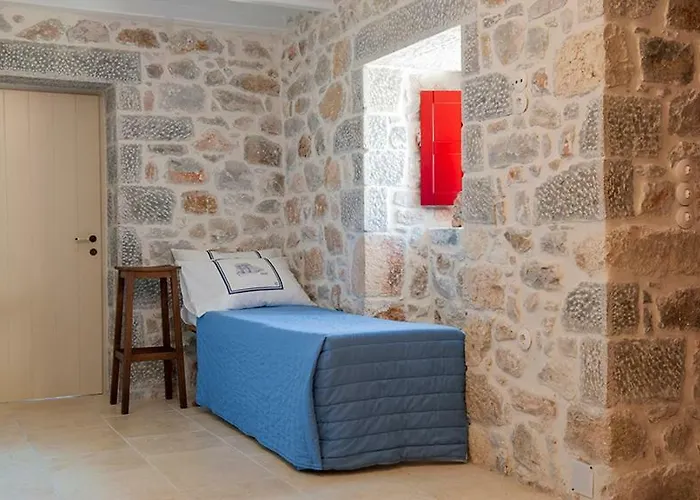 Villa Limeni Villa *